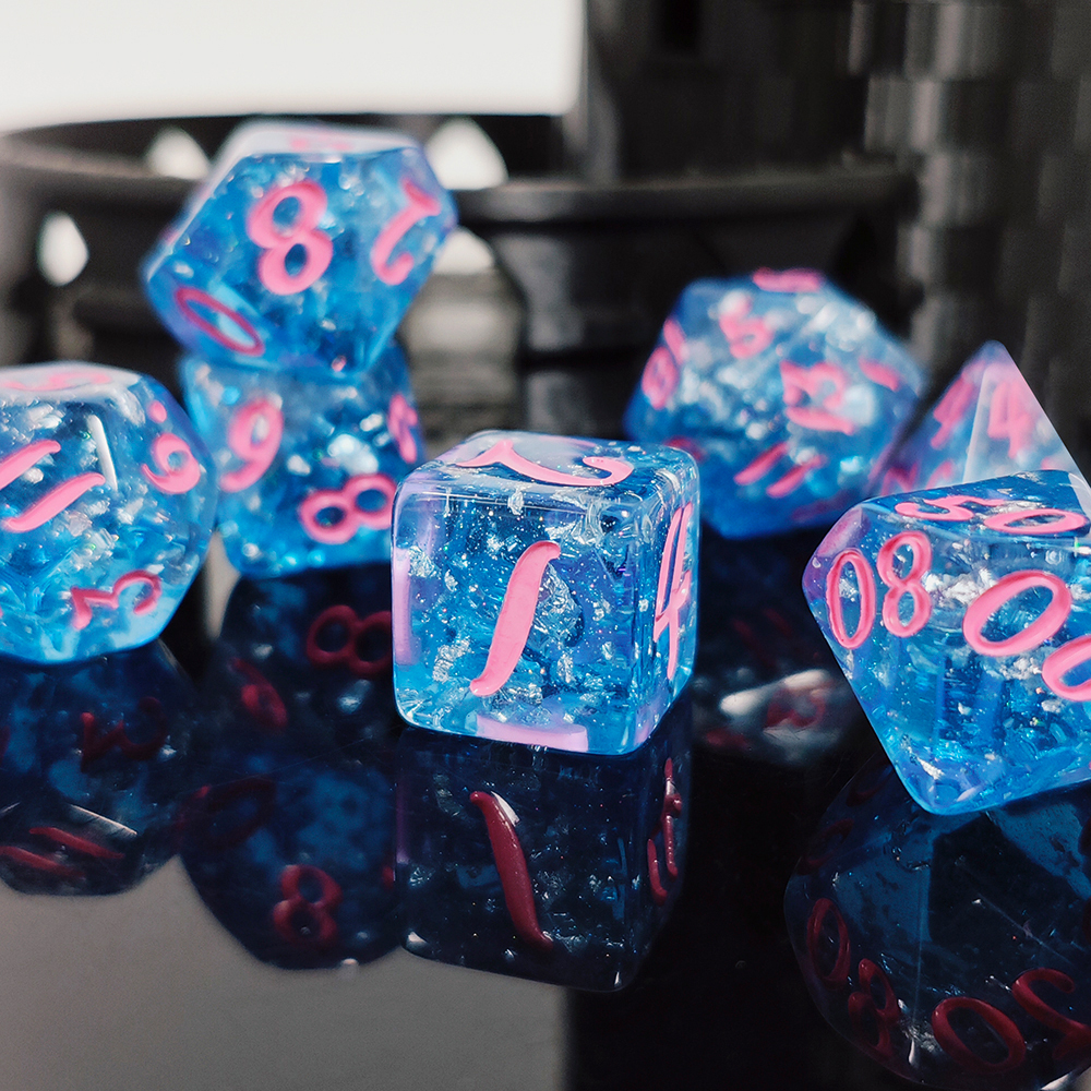 7Pcs/set Blue Color Resin Dice - مراجعة Kids Toys Entertainer وسعره