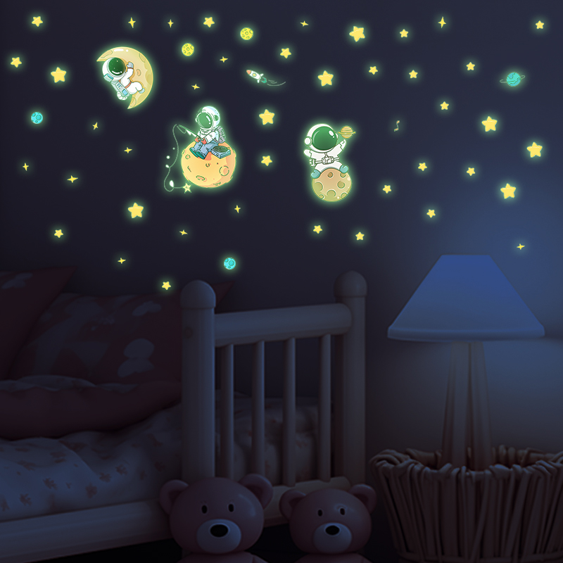 Astronaut Moon Theme Luminous  - مراجعة Glow In Dark Stars وسعره