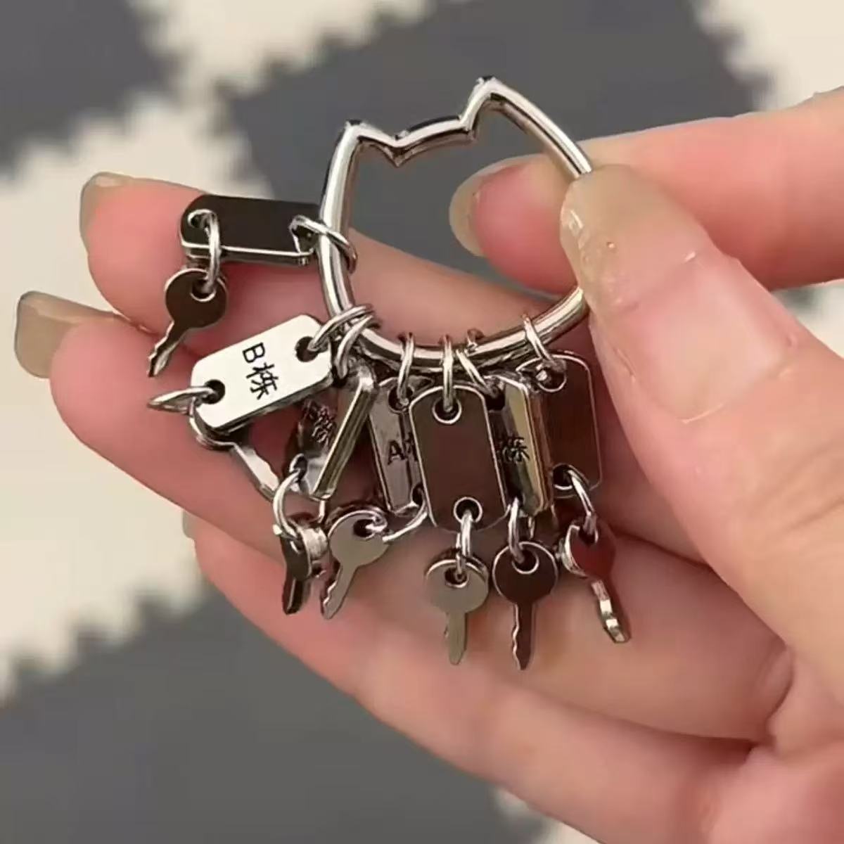 1Set Dollhouse Miniature Keys  - مراجعة Kids Toys Rental وسعره