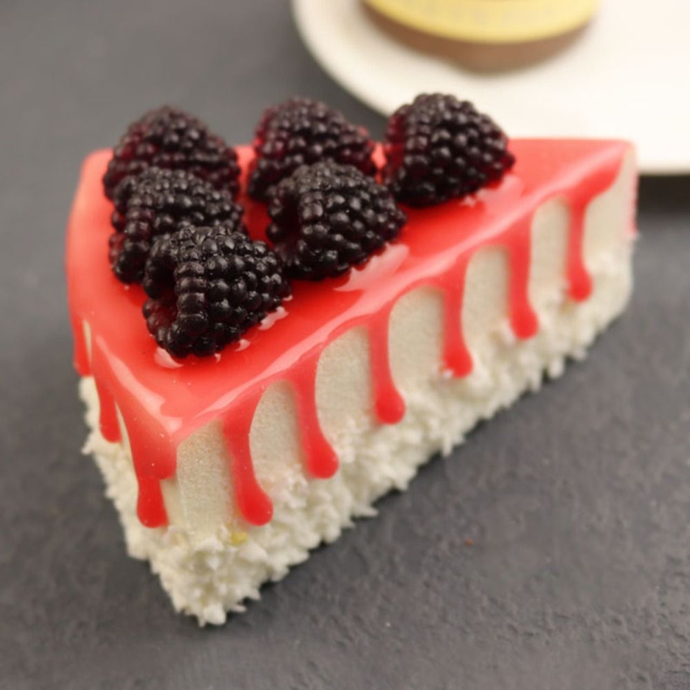 Vivid Triangular Cake Simulati - مراجعة Kids Toys Mall وسعره